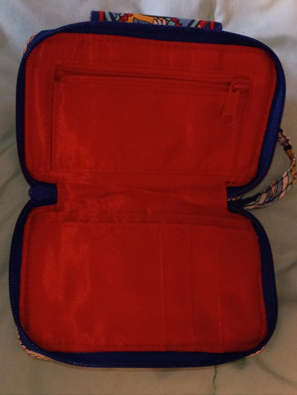 GUC Vera Bradley Marina Colorful Paisley Floral Wristlet Wallet 2013 Retired - Picture 4 of 4